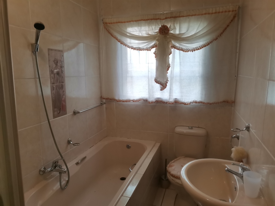 3 Bedroom Property for Sale in Senekal Free State